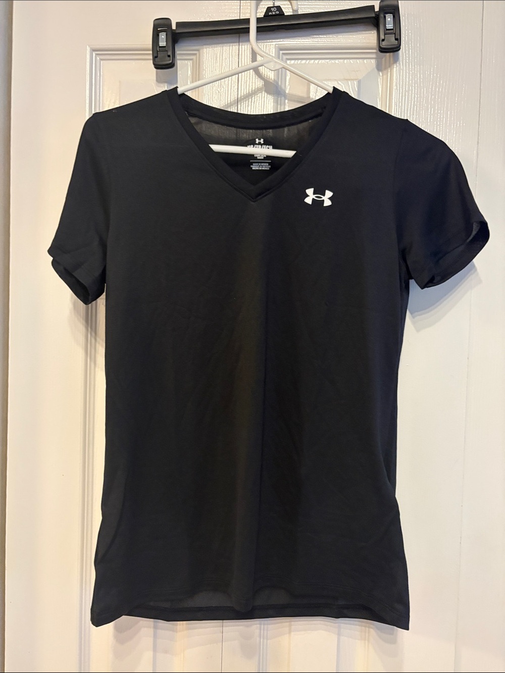 668 Under Armour Black V-Neck Women's Performance Tee with White Logo
